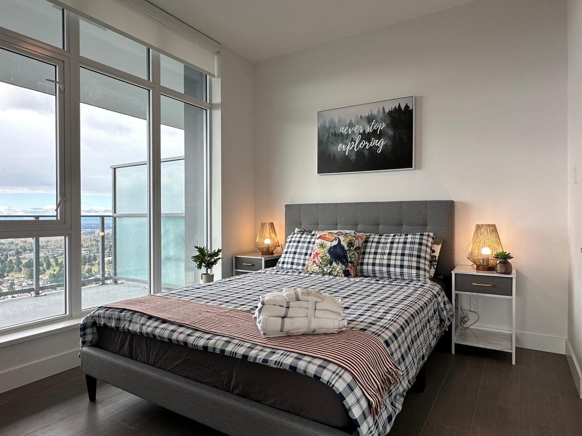 Pacific Sweet Place @metro Apartment Burnaby