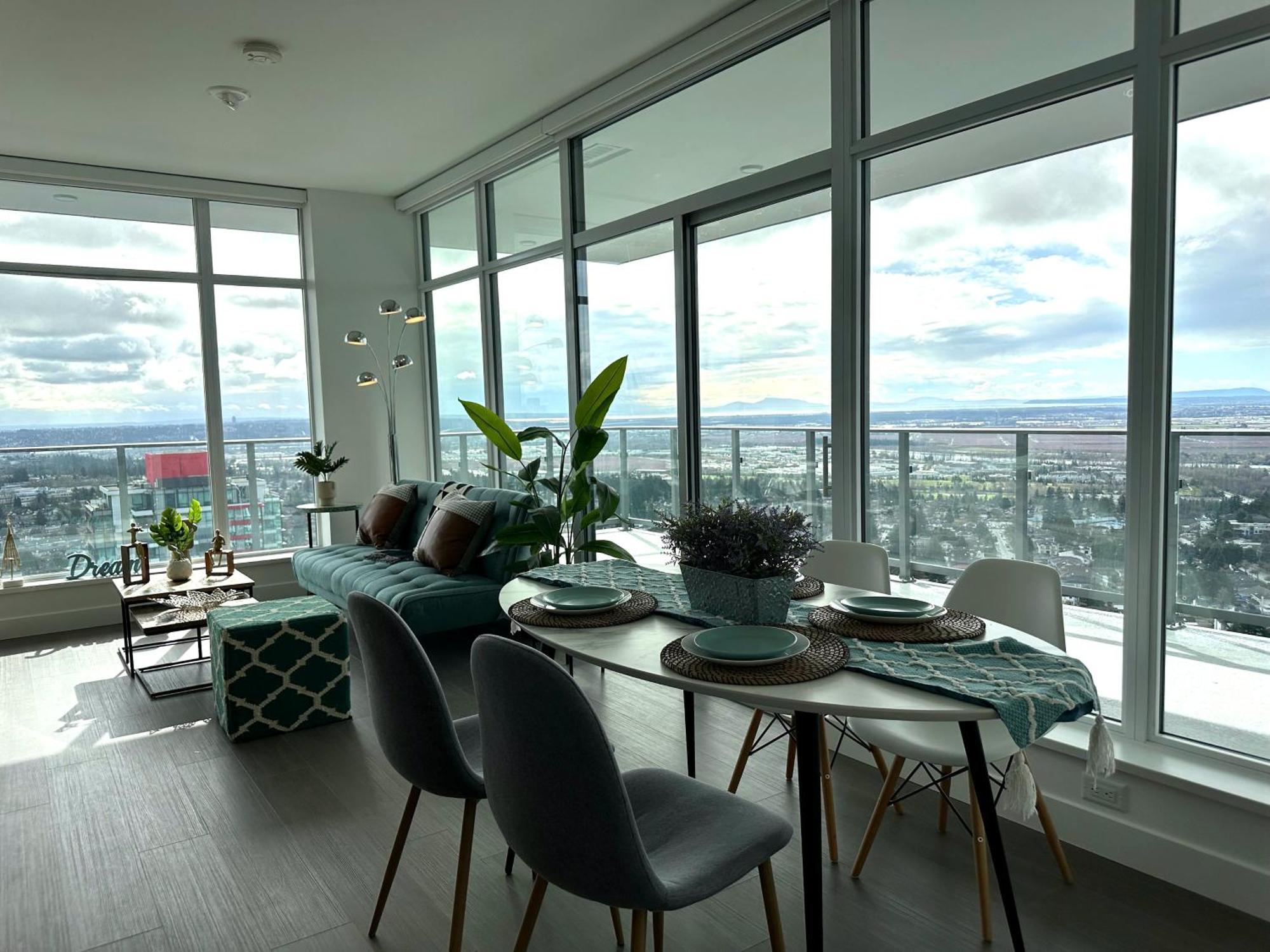 Pacific Sweet Place @metro Apartment Burnaby