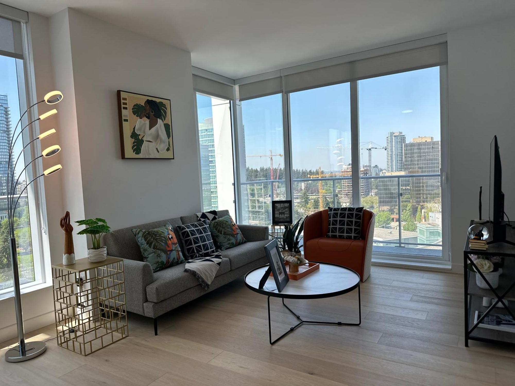 Pacific Sweet Place @metro Apartment Burnaby